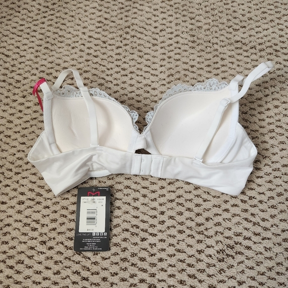 Maidenform Push Up Bra - Picture 5 of 5
